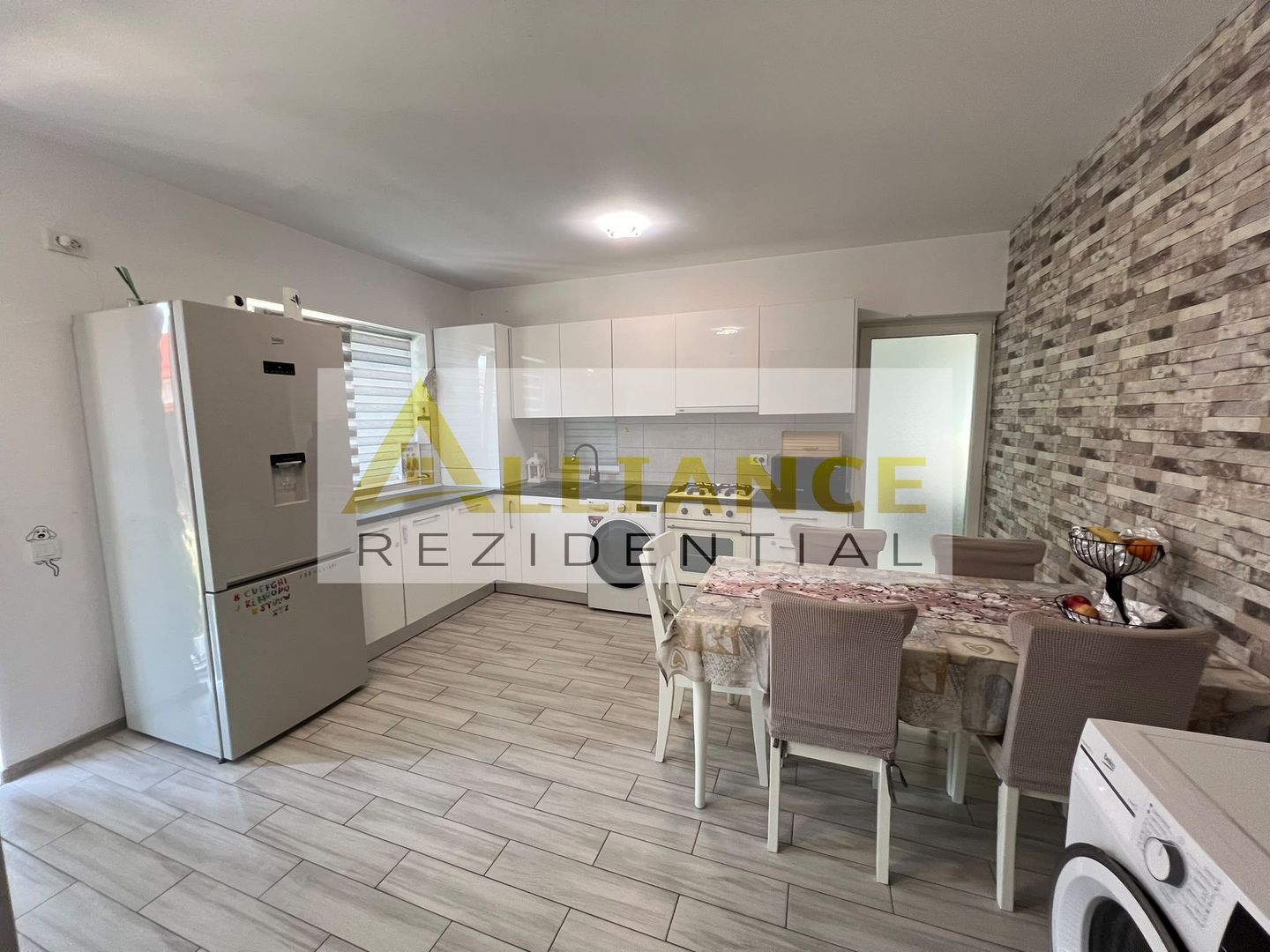 CASA PARTER MOBILATA SI UTILATA -3 CAMERE- TEREN 300MP - Poză 4