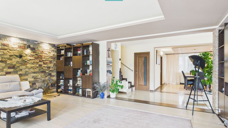 Vilă elegantă cu etaj în Zădăreni - Poză 6