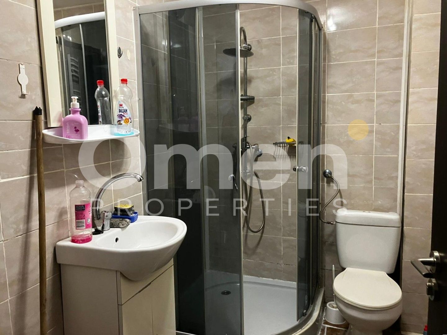 Garsonieră de vânzare, parter, 22 mp, mobilată și finisată – zona Nucului - Poză 4