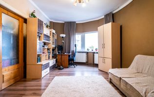 Cismigiu - Berthelot, 5 camere pe 2 nivele, pretabil investitie /birou