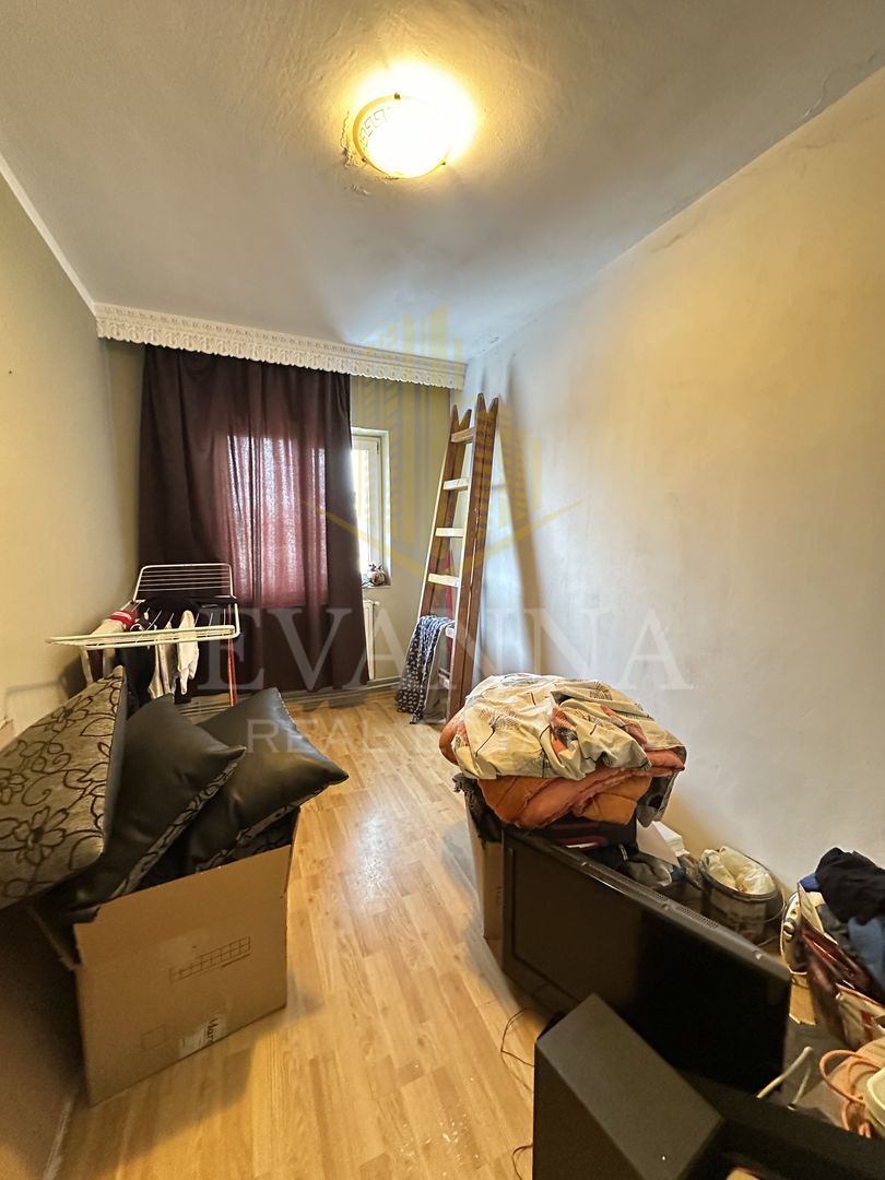 3 camere de vanzare , decomandat - 1000Euro/mp util - Poză 5