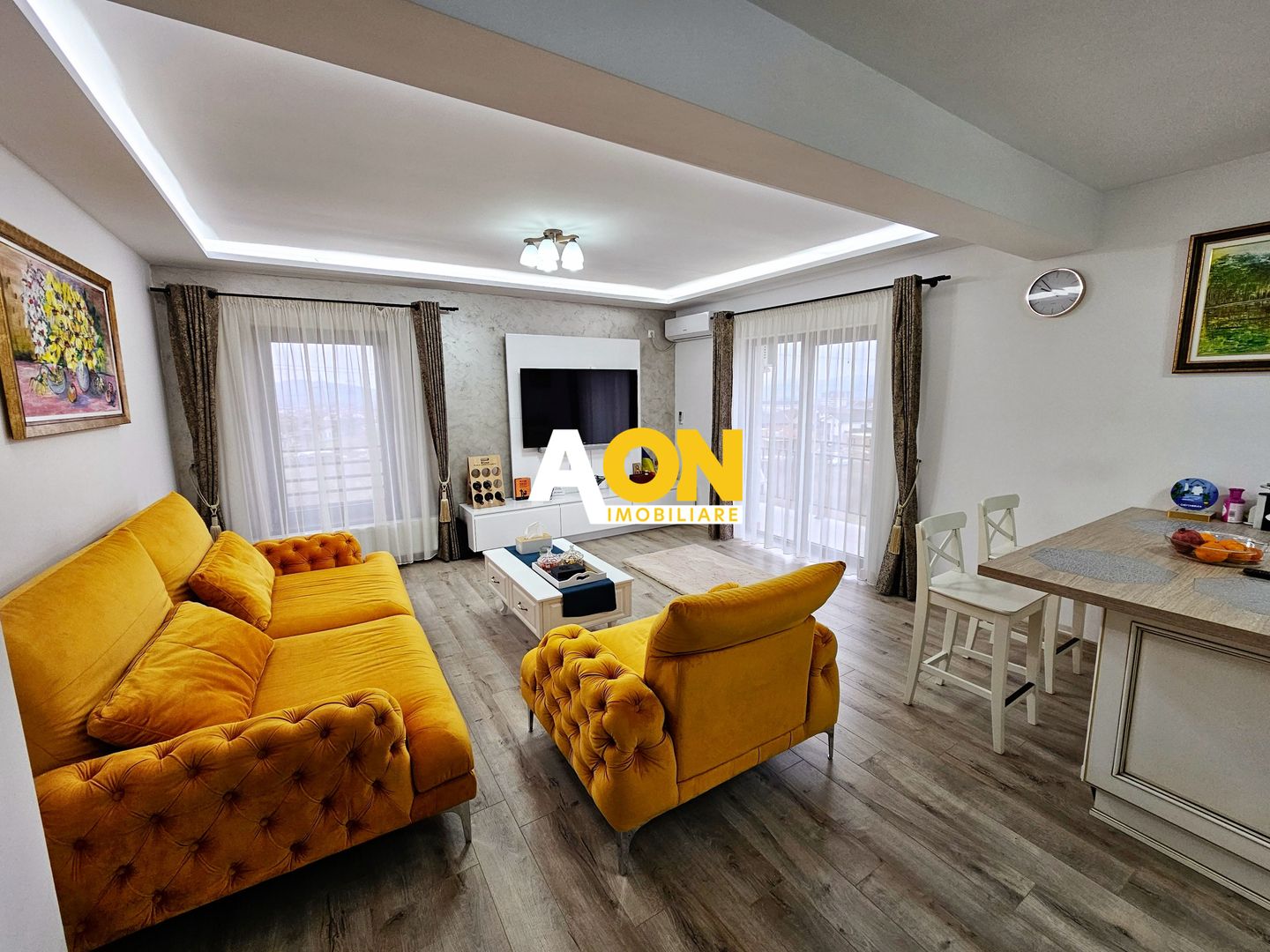 Apartament 3 Camere Bloc Nou, Zona Cetate - Poză 1