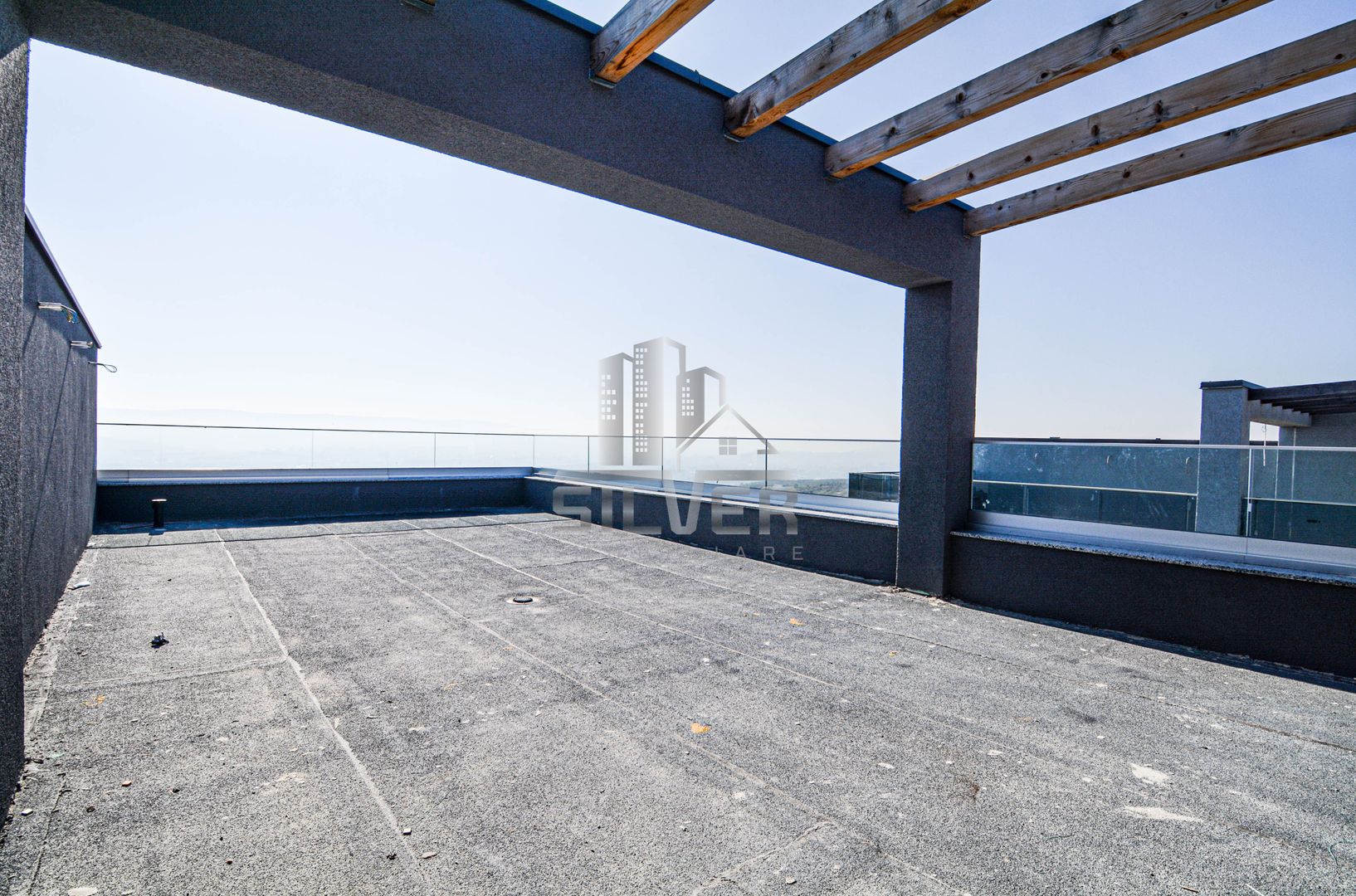 Casă tip duplex, impresionantă pe 4 Niveluri cu Panorama Deosebită - Poză 1