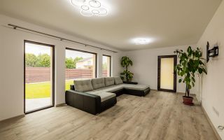 Vila in cartier rezidential, oportunitate personalizare interioare,Halchiu - Poză 2