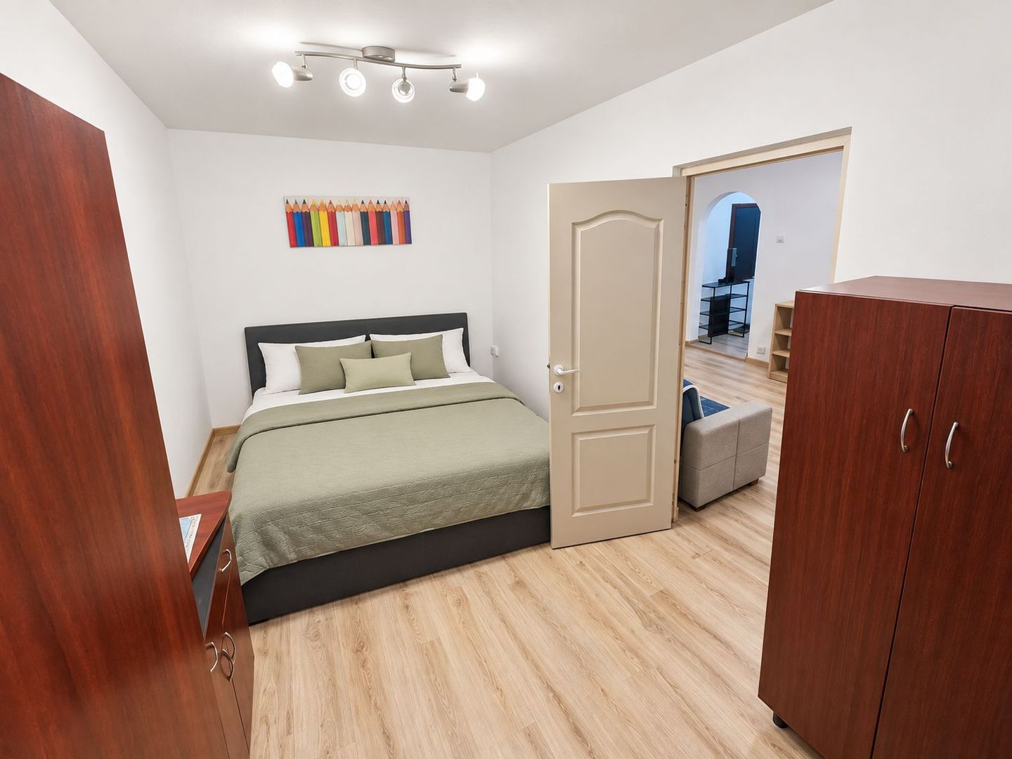 Apartament 2 camere ND 35 mp Tatarasi Ateneu 350 euro - Poză 1