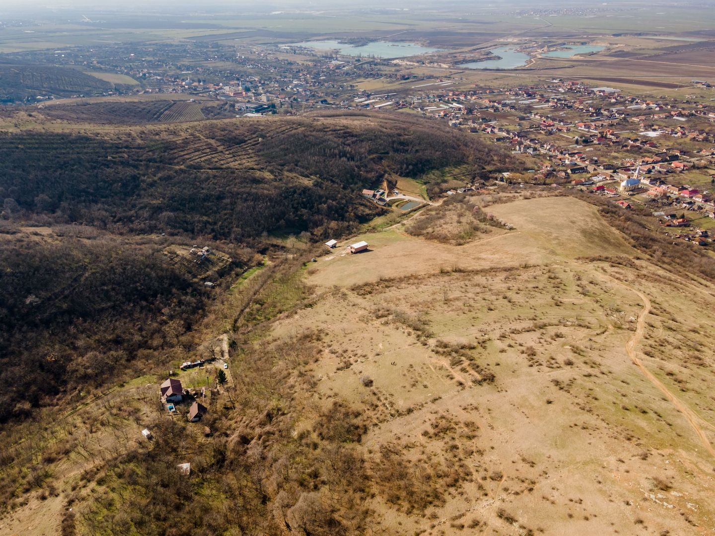 Teren extravilan aproximativ 2 ha Ghioroc - Poză 4