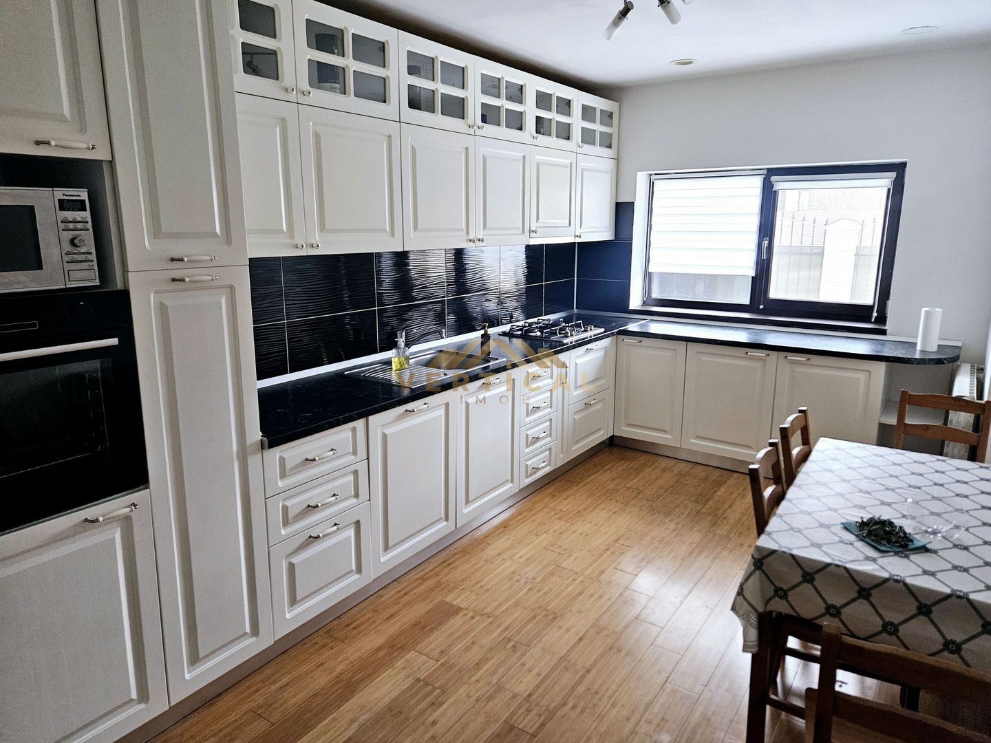 Vila de inchiriat cu 4 camere - comuna Berceni - Poză 4