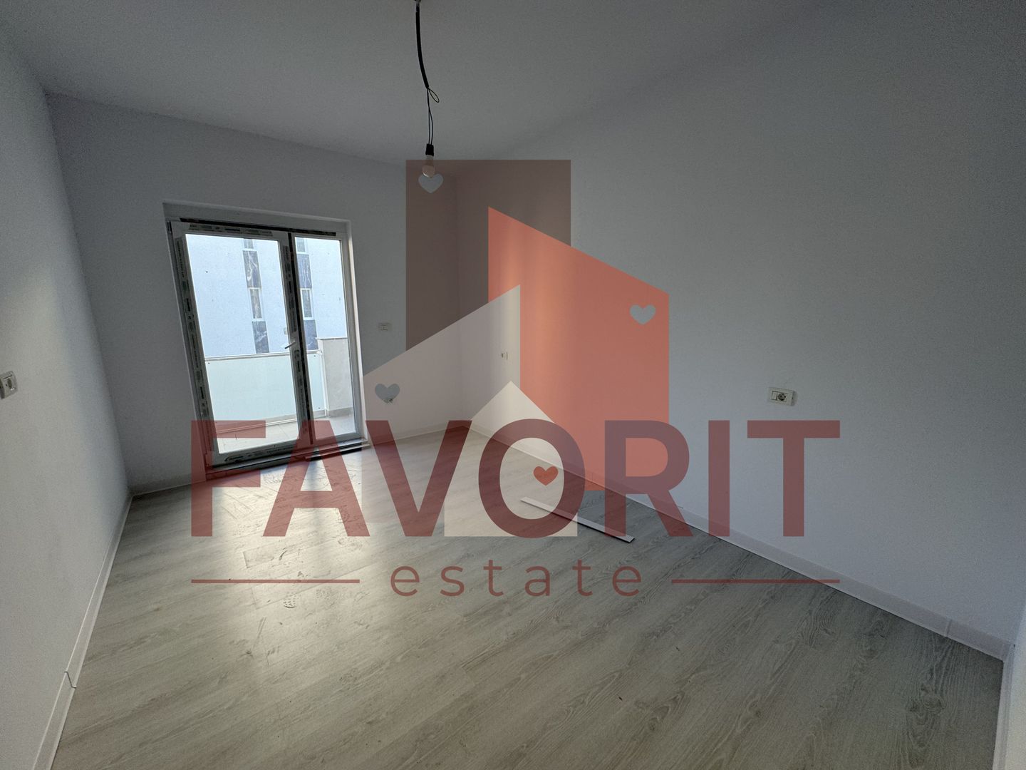 Apartament cu 2 camere decomandat cu bucatarie inchisa la etaj 1 - Poză 2