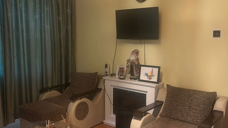 Apartament 2 camere, etaj 3, Trivale, la intrare in cartier - Poză 2
