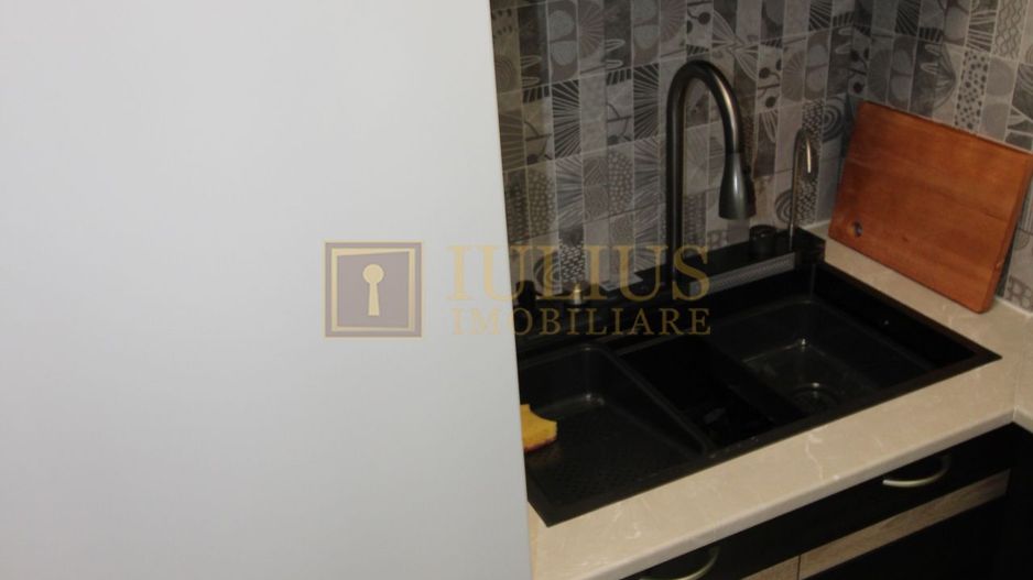la 3-5 minute de Spitalul Judetean, Complex, centrala proprie, renovat recent - Poză 7
