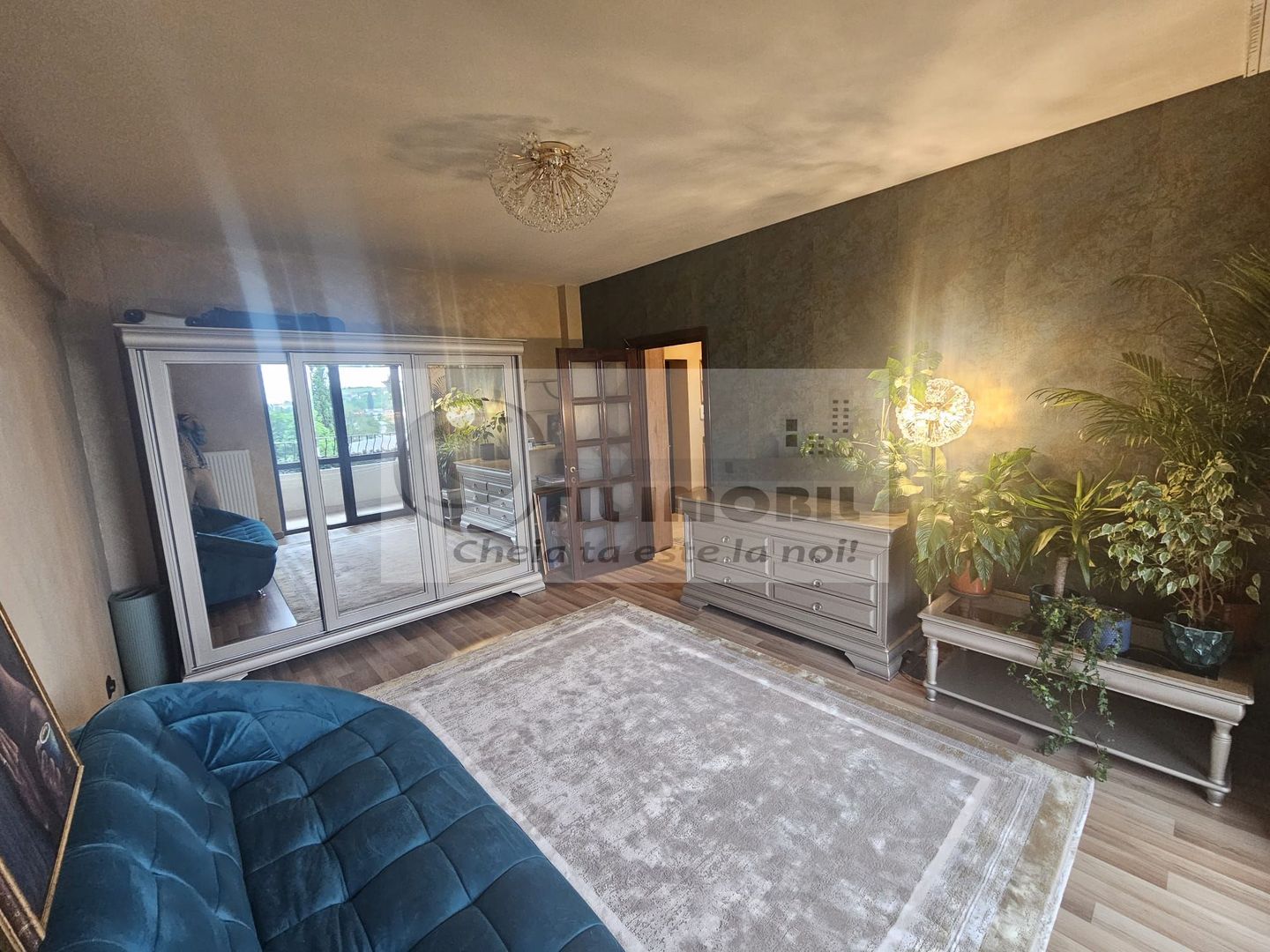 Apartament 2 camere, renovat,mobilat complet, parcare inclusa - Poză 6