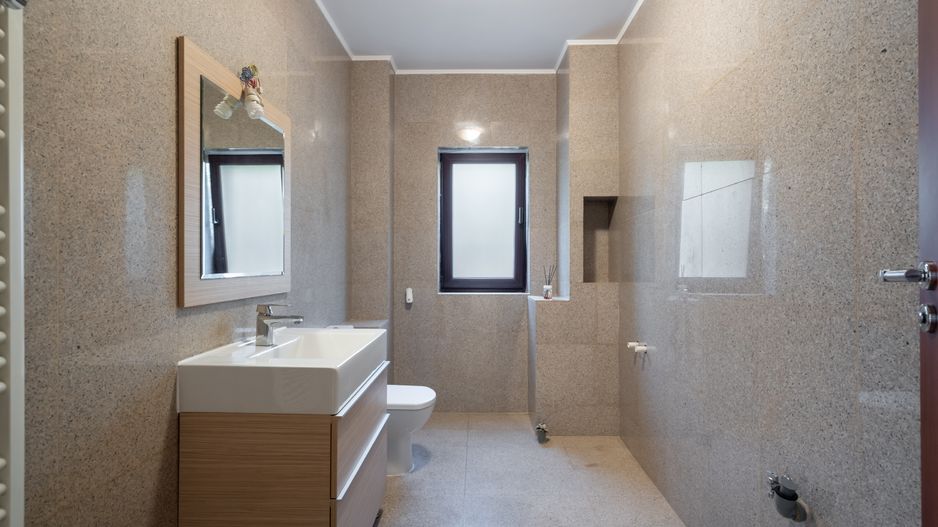 Casa in zona Vitan - Splai, ideala pentru orice tip de activitate sau locuinta - Poză 17