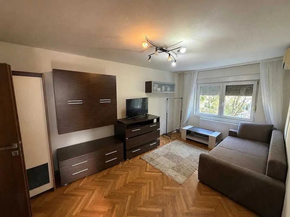 Complex-Studentesc | 3 camere | Decomandat | Etaj Intermediar. - Poză 1