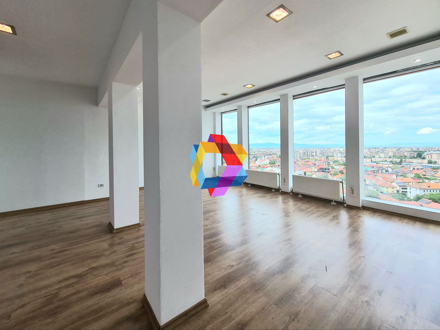 Spatiu birouri de închiriat Brasov - 40 mp  # plus-imo.ro - Poză 2