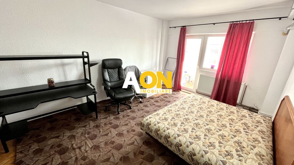 Apartament cu 3 Camere, Decomandat, Zona Mercur - Poză 4