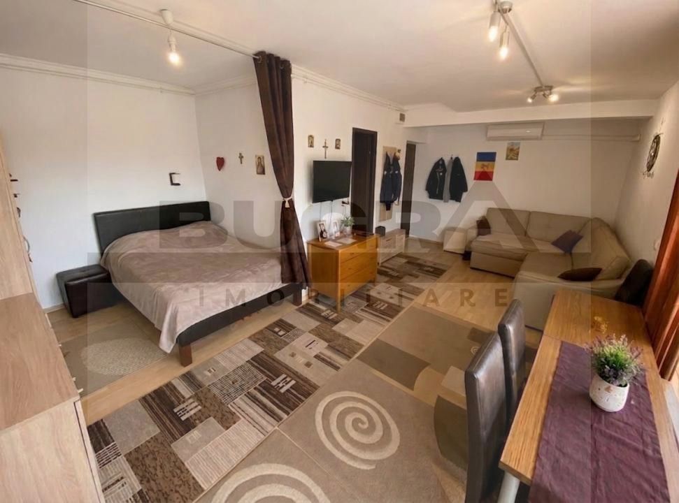 Apartament, 40mp, parcare, etaj intermediar, terasa 25mp, zona Petrom - Poză 1
