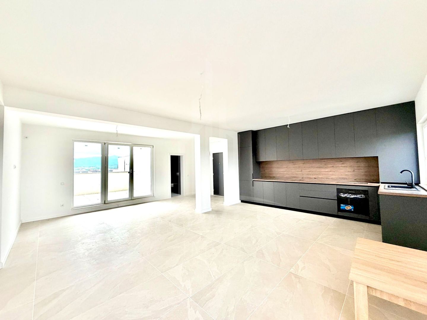 Apartament Premium | 91 mp | Terasă 70 mp - Poză 1