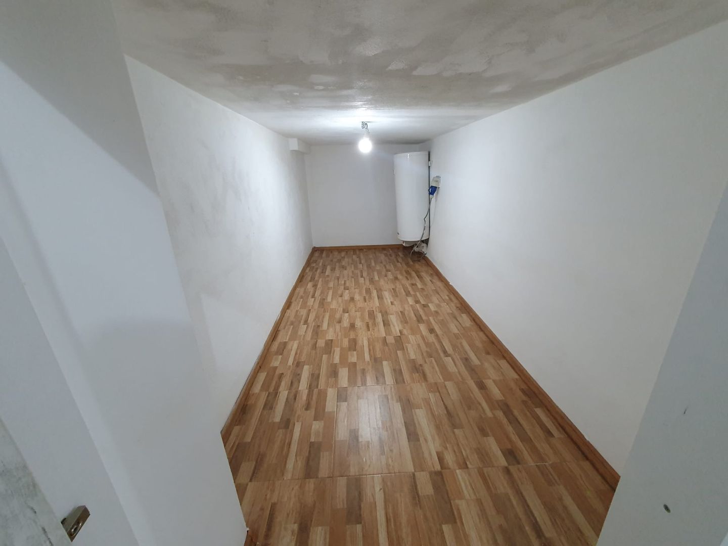 Garsoniera de vanzare zona Eroii Revolutiei - Poză 6