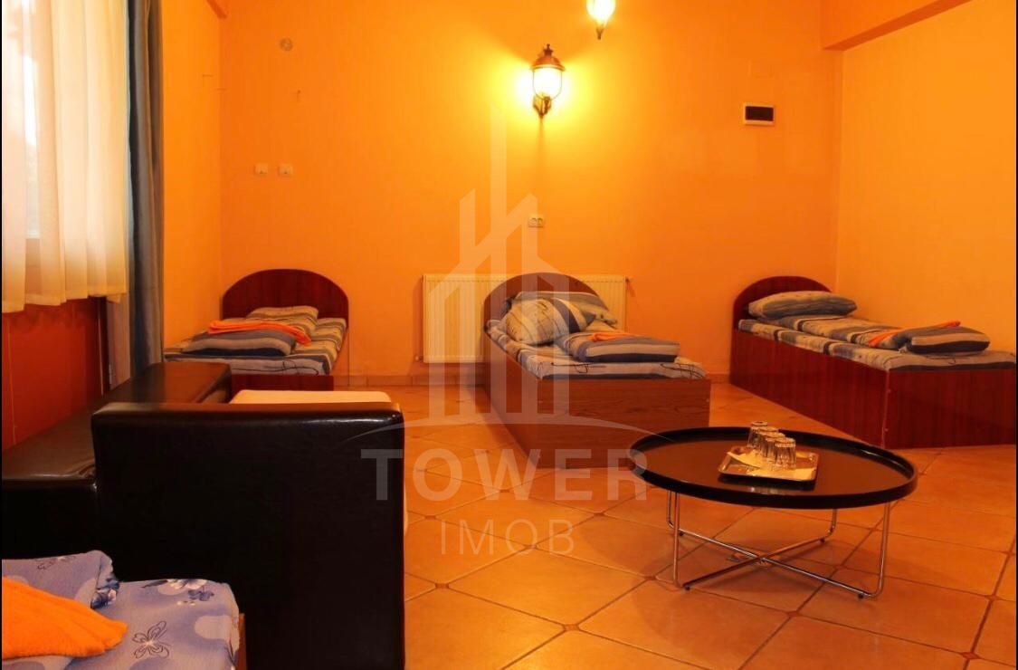 Casa single P+ E , in cartierul Strand - pretabila pentru pensiune sau locuinta - Poză 2