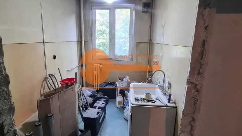 Apartament cu 2 camere in zona Drumul Taberei-Parc - Poză 1