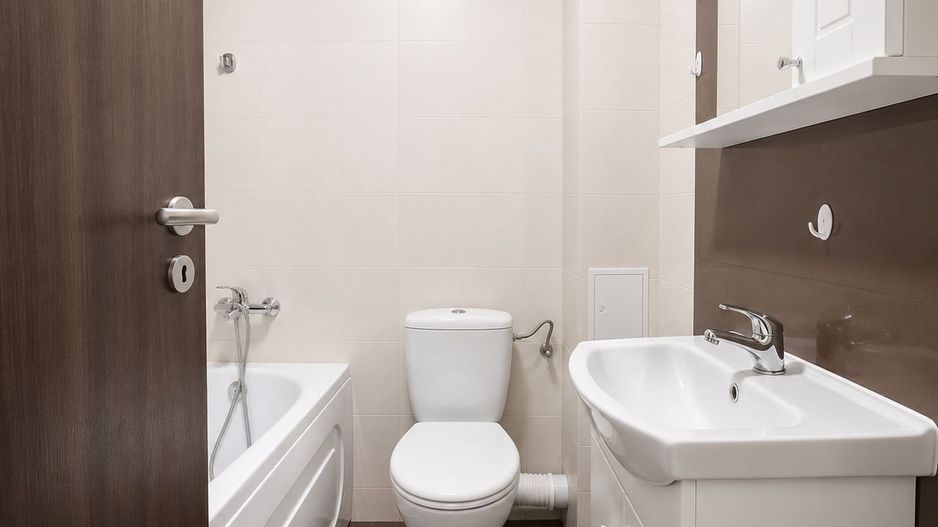 Apartament cu 2 camere la mansardă, complet mobilat și utilat - Poză 4