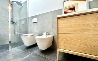 Apartament în Piața Unirii - renovat - mobilat și utilat - Poză 27