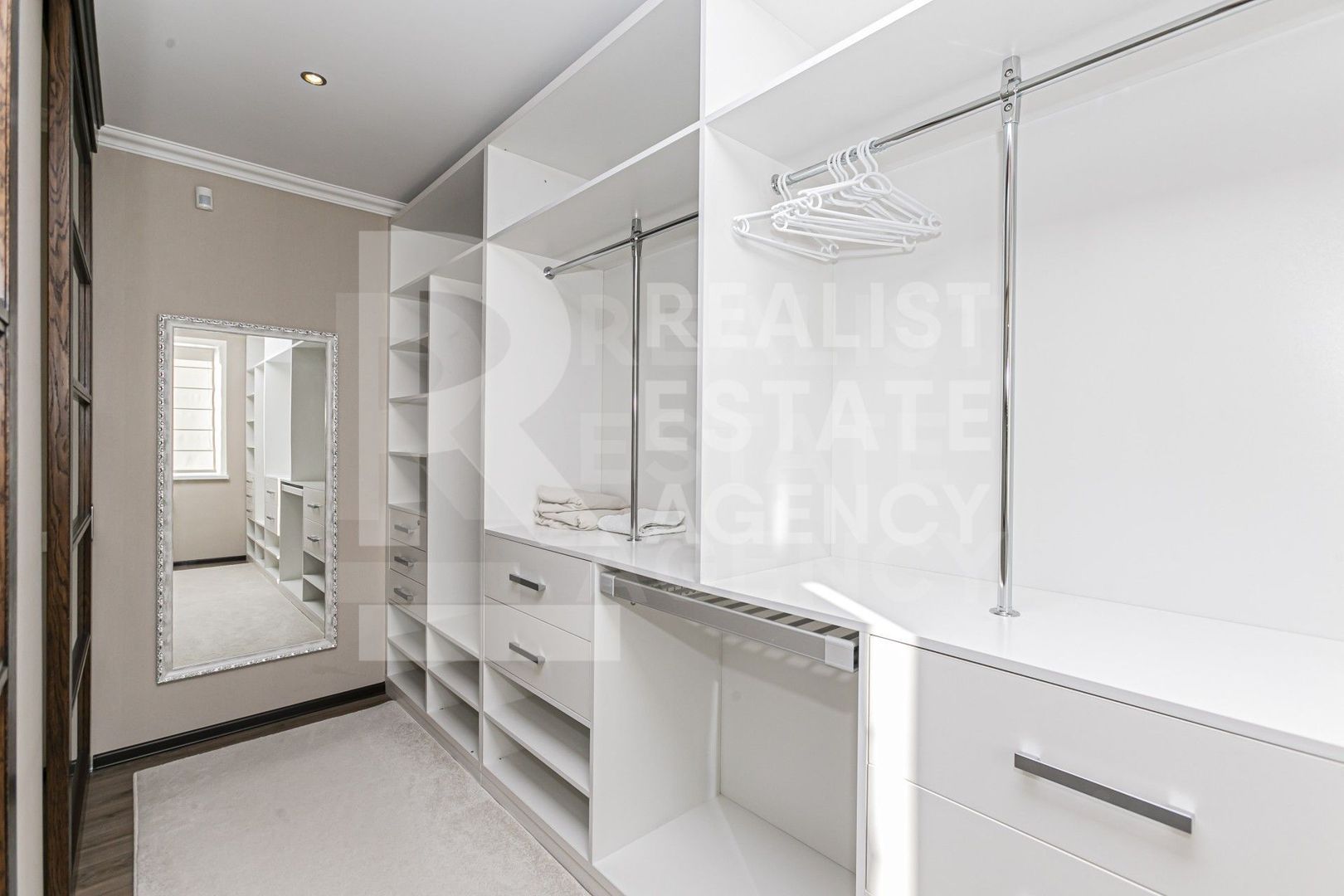 Chirie, apartament, 3 camere, strada Mitropolit Petru Movilă, Centru - Poză 10