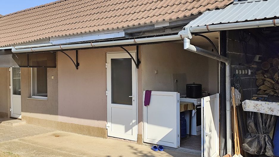 Casa de vanzare, teren mare, intrare auto - Sacadat, Bihor - Poză 14