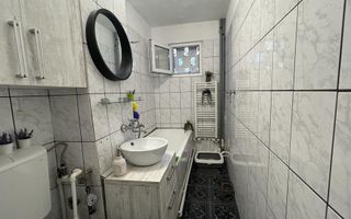 KM 4-5 - Apartament cu 3 camere situat la etajul 3 - Poză 14