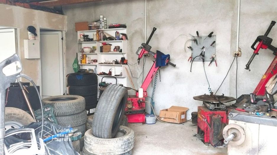 Spatiu comercial disponibil pentru chirie situat pe Calea Radnei - Poză 2