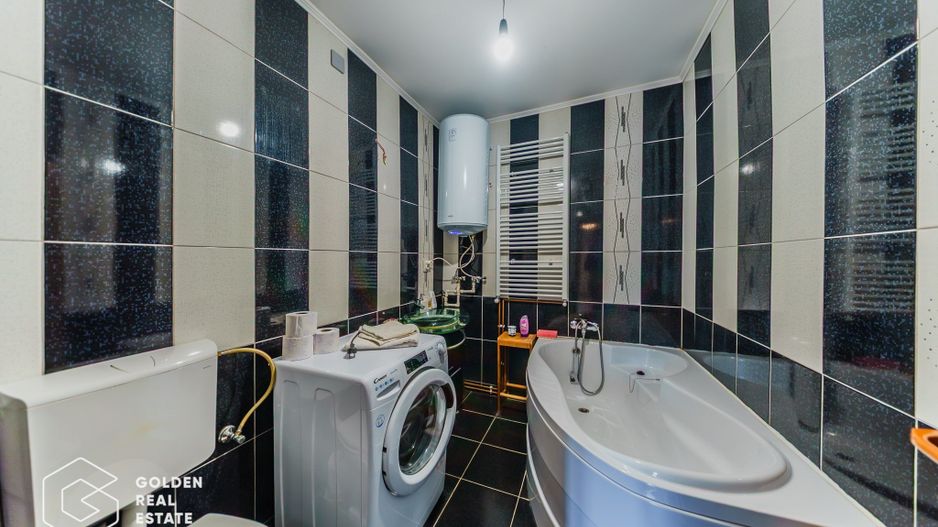 Afacere la cheie: Pensiune functionala sau casa de locuit, Ghioroc - Poză 11