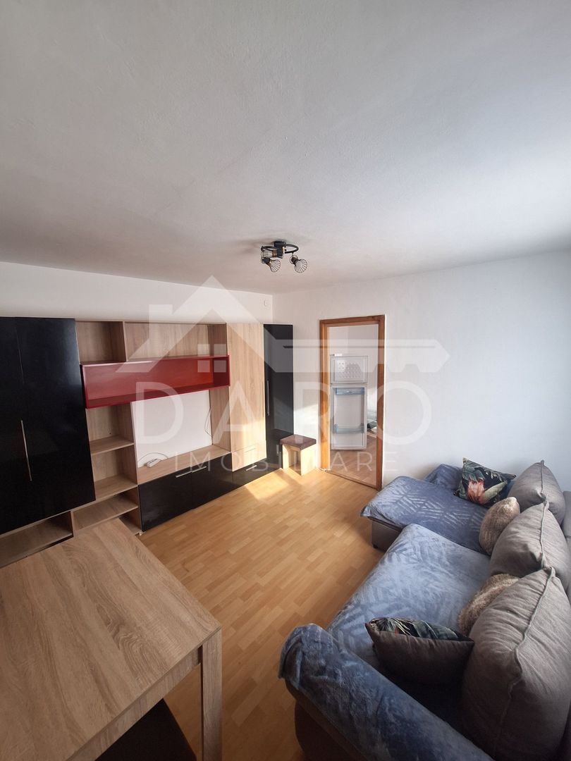 Apartament de vanzare - Poză 1