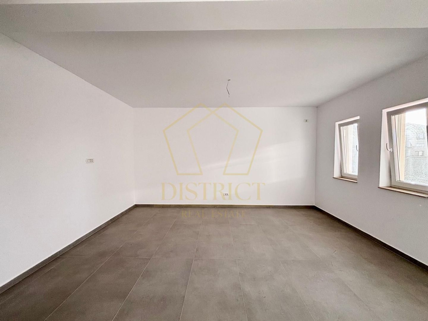 0%COMISION Duplex deosebit cu 4 camere, pe parter | Valery | Mosnita - Poză 5