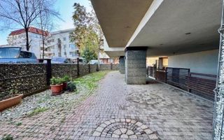 Apartament de 3 camere, mobilat de lux, disponibil imediat pentru inchiriere - Poză 16