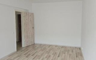 APARTAMENT RENOVAT CENTRALA PROPRIE ZONA  GRAND ARENA - Poză 3