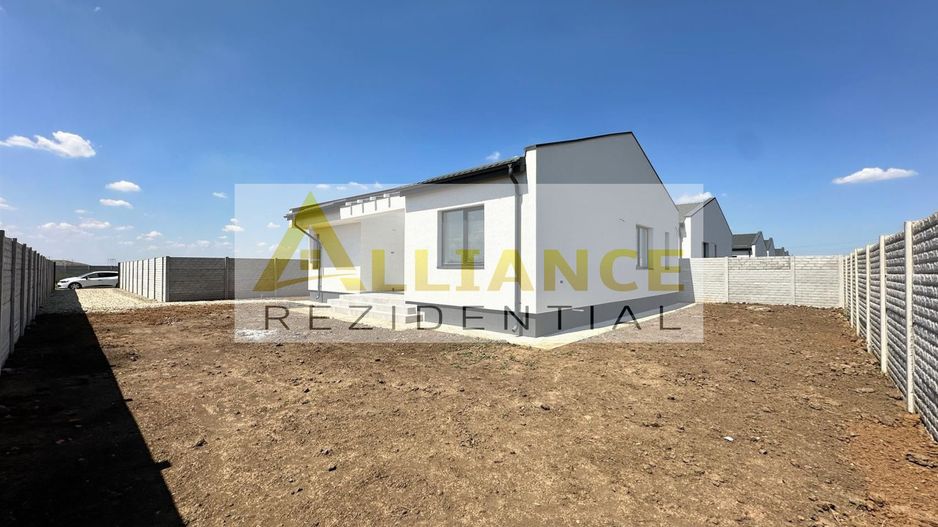 Casa Individuala - Incalzire pardoseala - 4 camere - teren 444mp - Poză 1