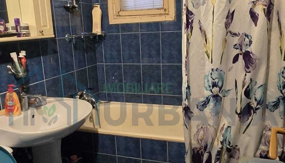 Închiriez apartament 2 camercamere semideomande - Poză 2
