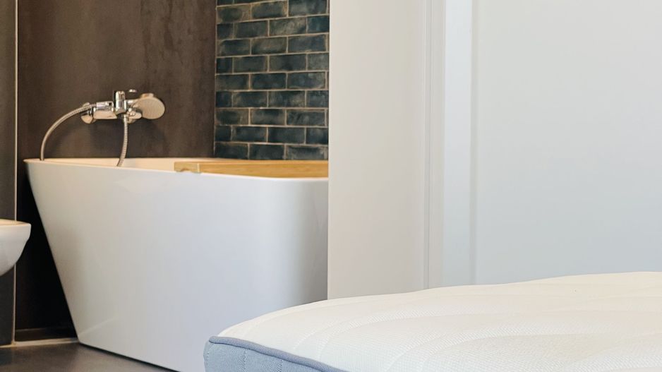 INCHIRIATA - Prima inchiriere, Segmentul Lux | Central | Panouri solare - Poză 8