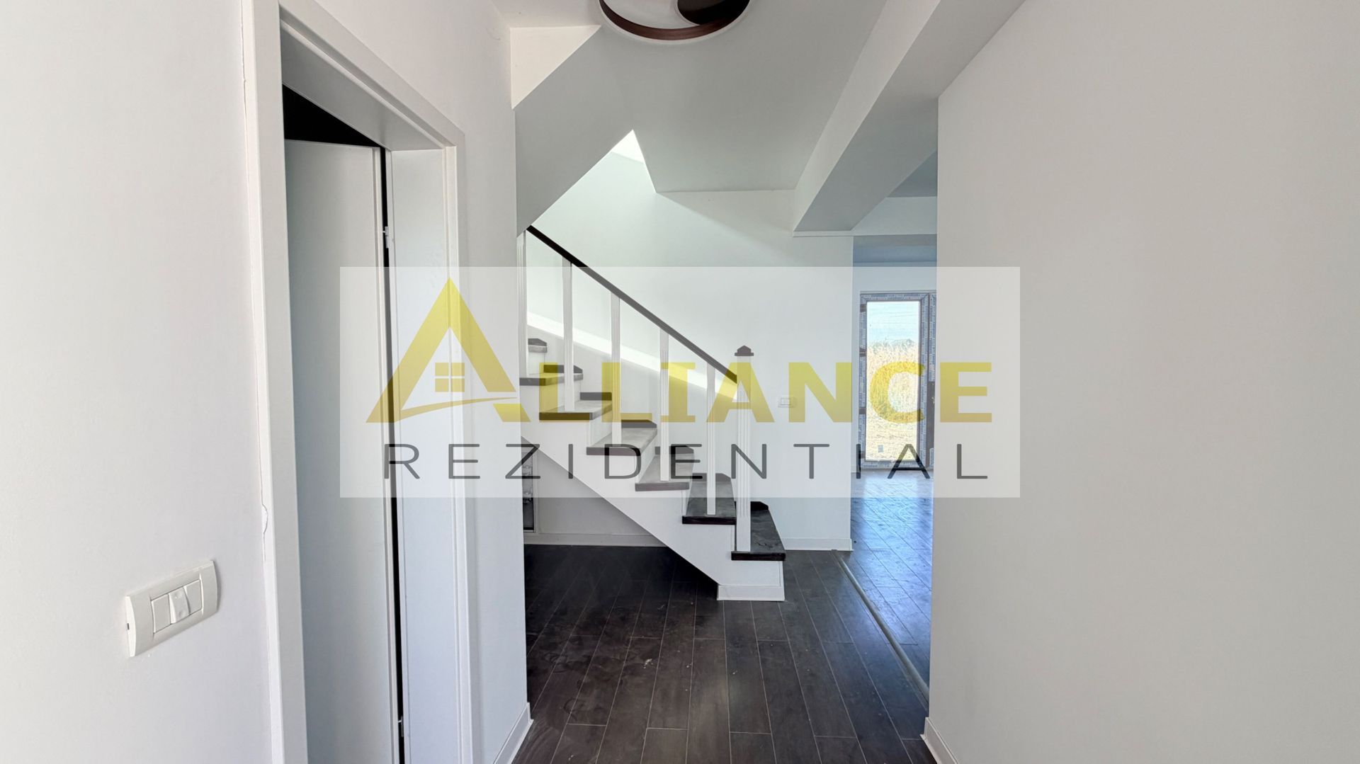 Casa 4 camere Comuna Berceni, teren 350 mp, incalzire in pardoseala! - Poză 4