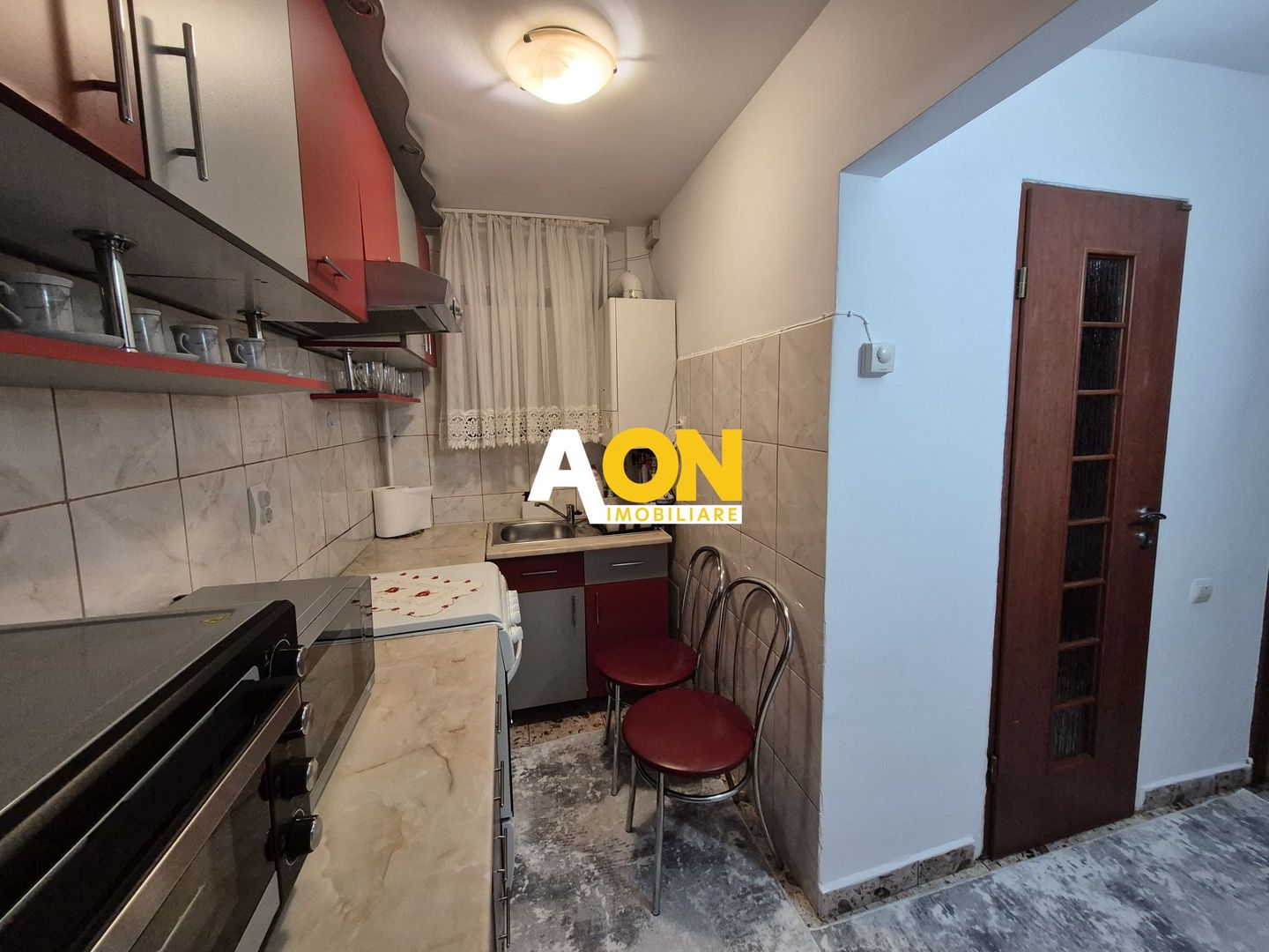 Apartament 2 camere, mobilat, utilat, etaj 1, zona Closca - Poză 2