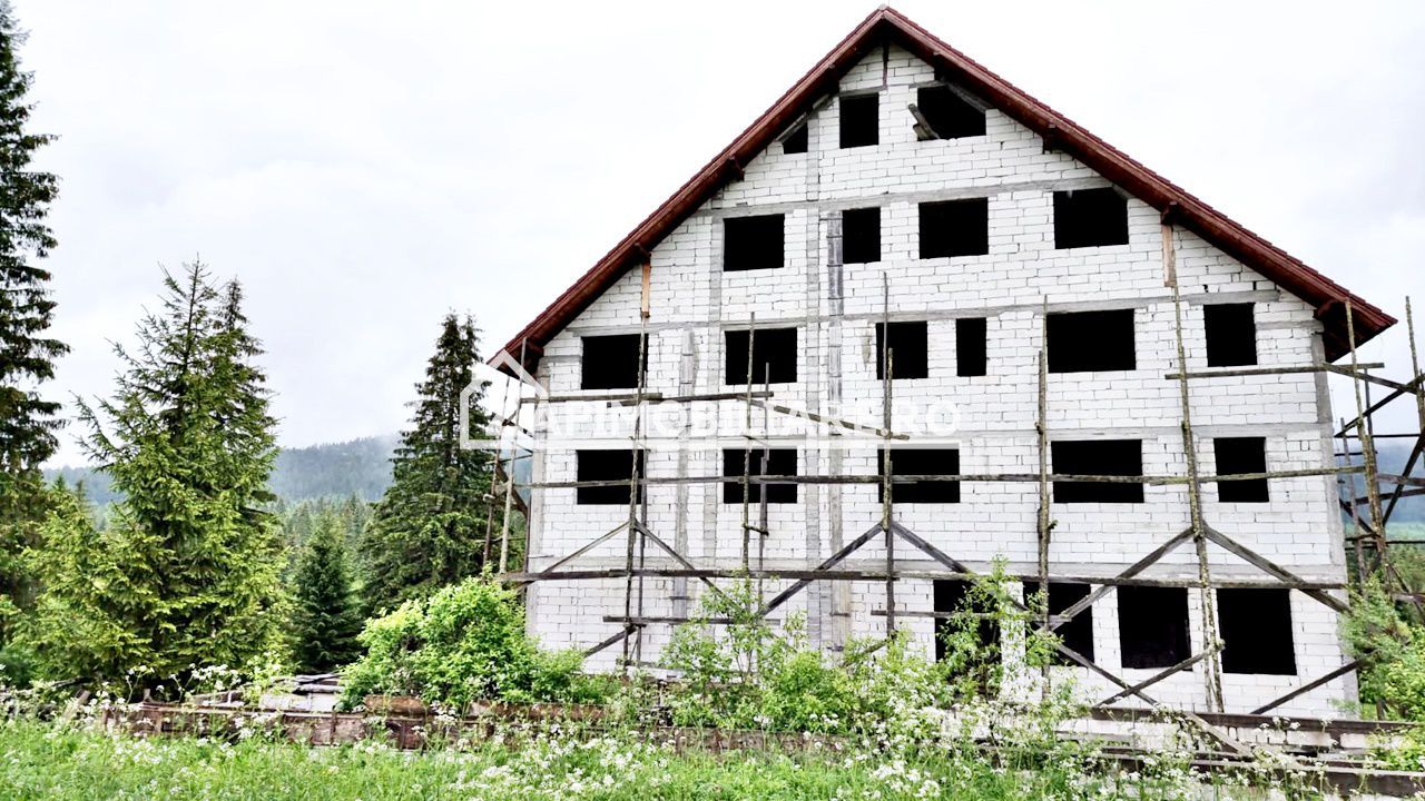 Pensiune 25 camere,1 restaurant,1 sala sedinte 2.000mp teren - Poză 5