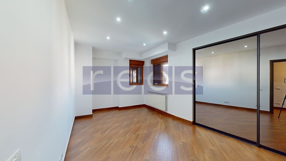 3 CAMERE | BELLER | DOROBANTI - Poză 8