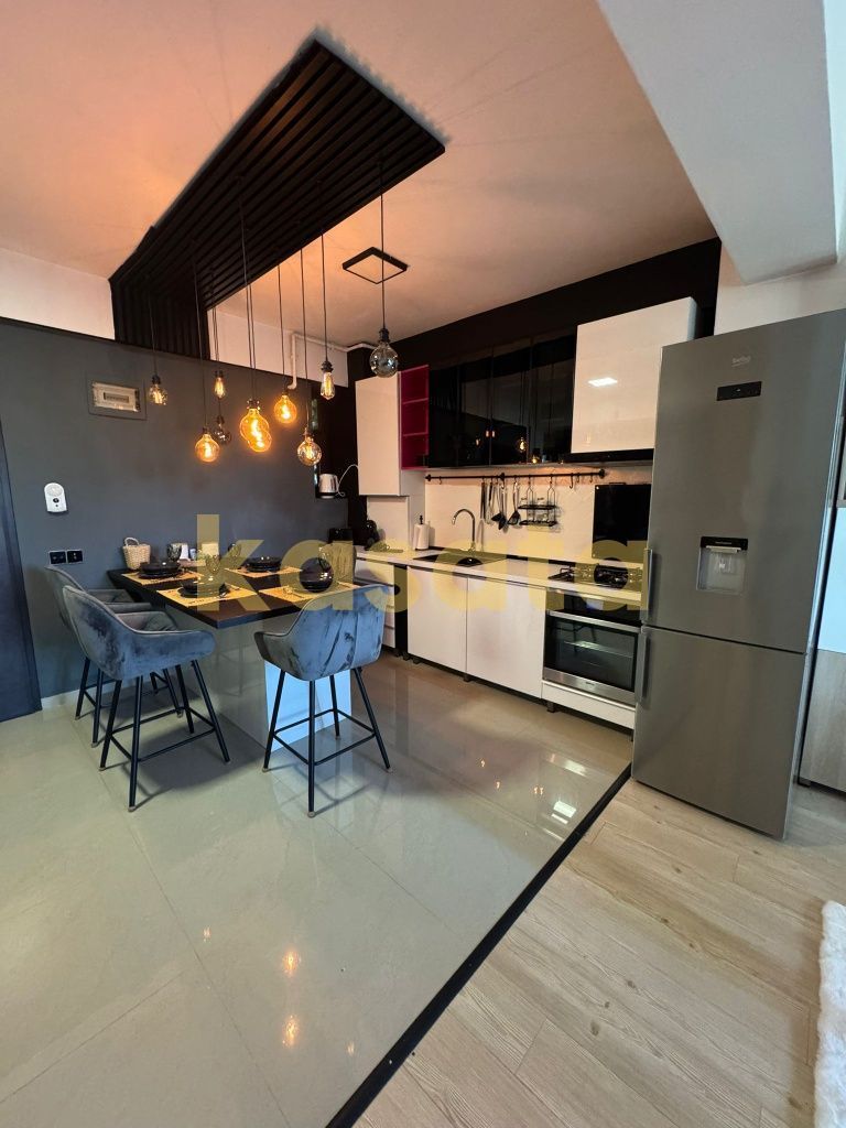 Apartament spațios cu 3 camere de închiriat în Dămăroaia - Poză 1