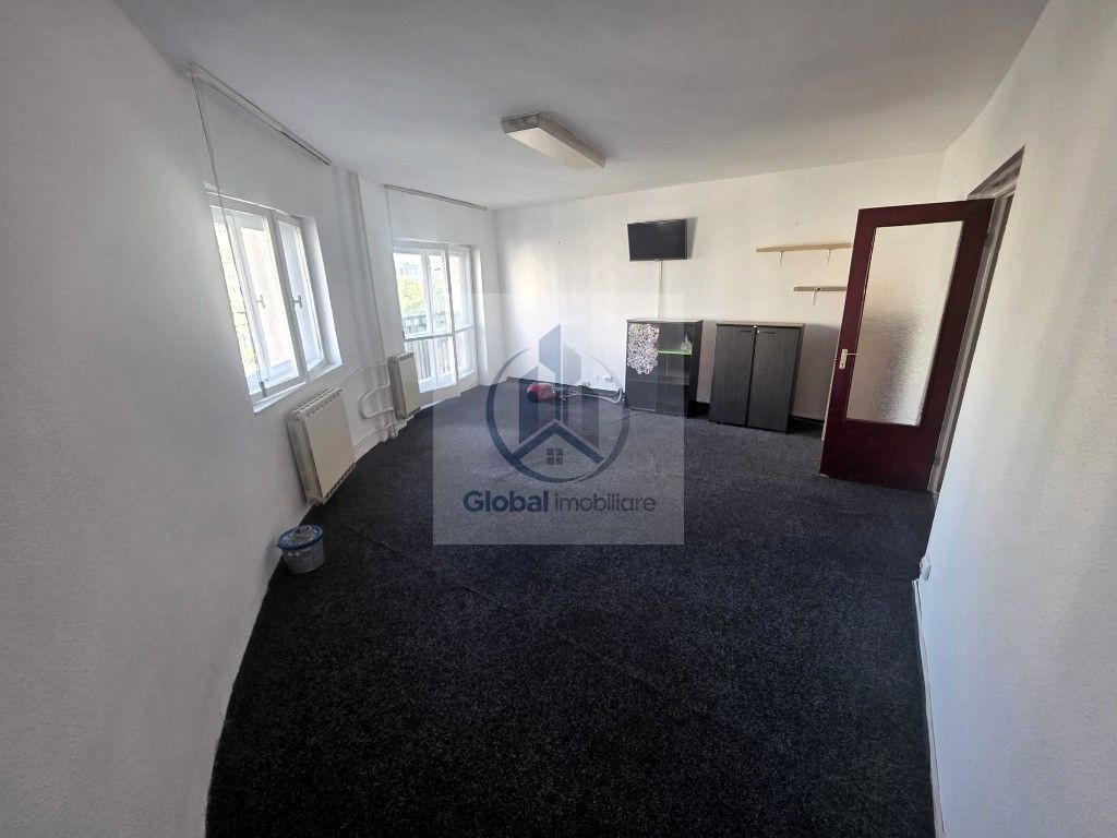 Inchiriere 3 camere Piata Unirii decomandat 80 mp | 2 bai 2 balcoane - Poză 6