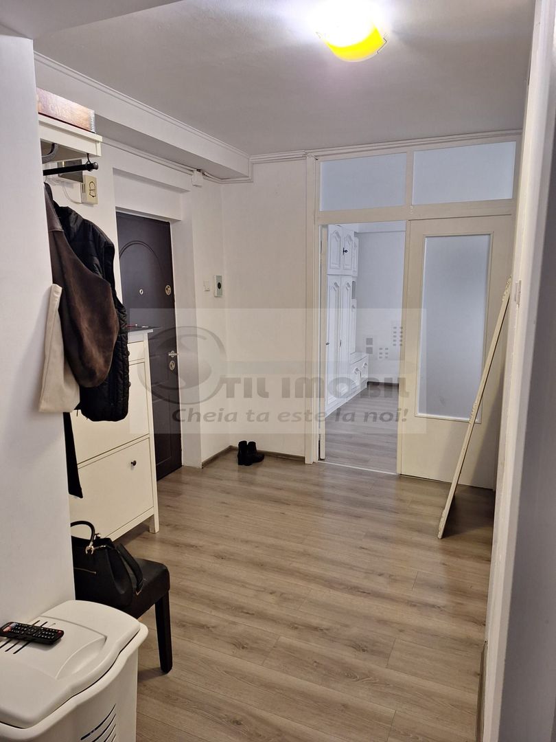 Apartament 2 cam decomandat- Bld. Poitiers- 115.000 euro - Poză 9