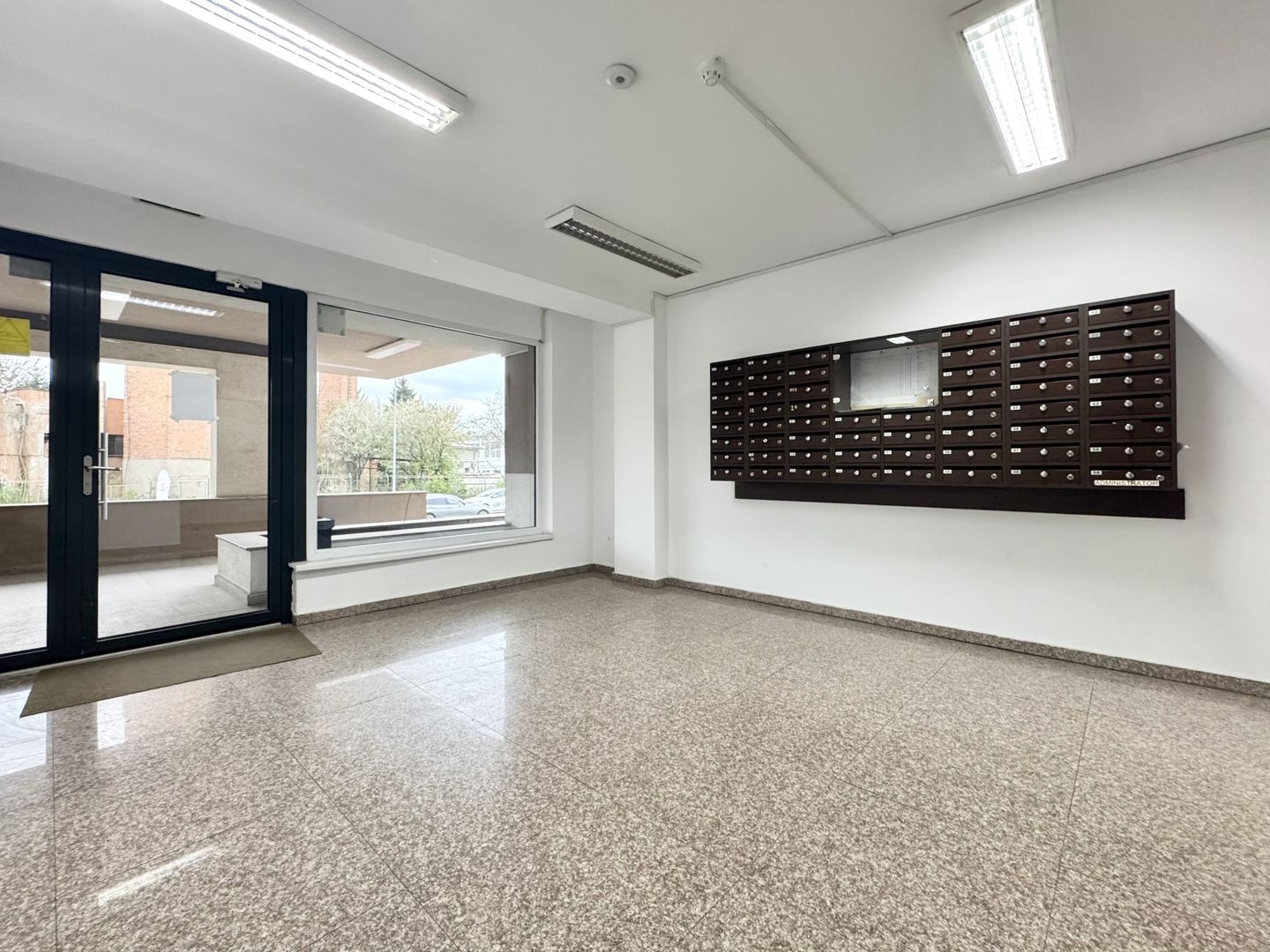 2 camere de închiriat | Locație excelentă Calea Aradului - Poză 26