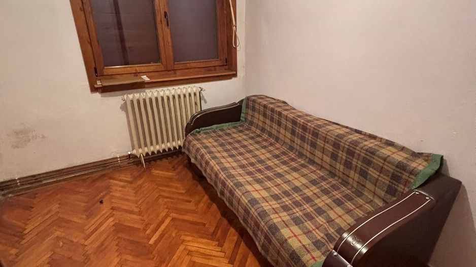 Apartament cu 3 camere de vanzare in Cugir - Poză 4