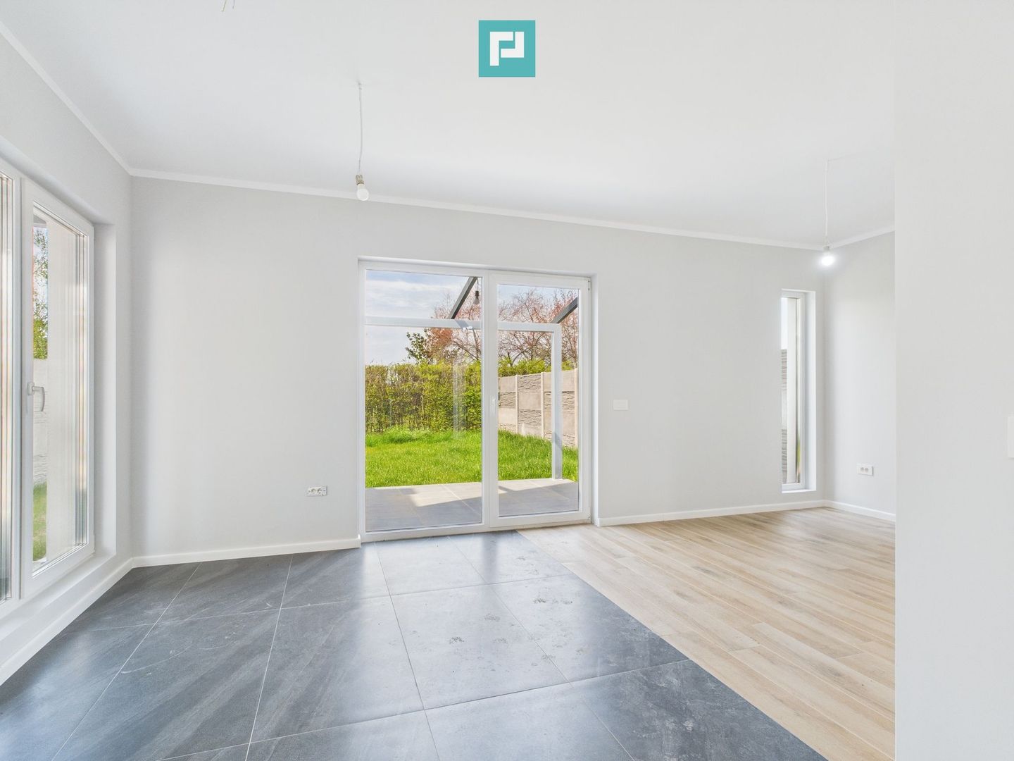 Casă Nouă si Modernă în  Remetea Mare - Poză 1