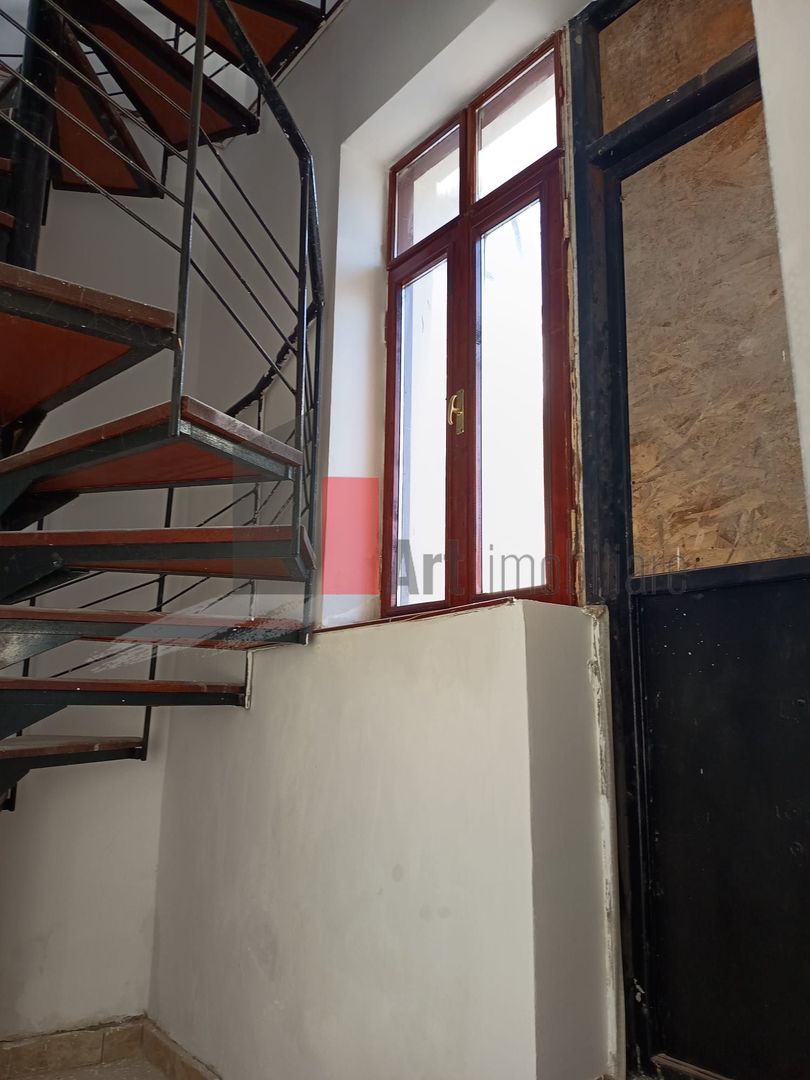 Vila  de inchiriat recent renovata - Poză 35