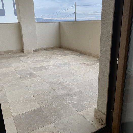 Casa cu 4 camere de vanzare in Apahida - Poză 4